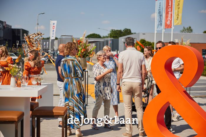 OPENING | DE JONG & LAAN